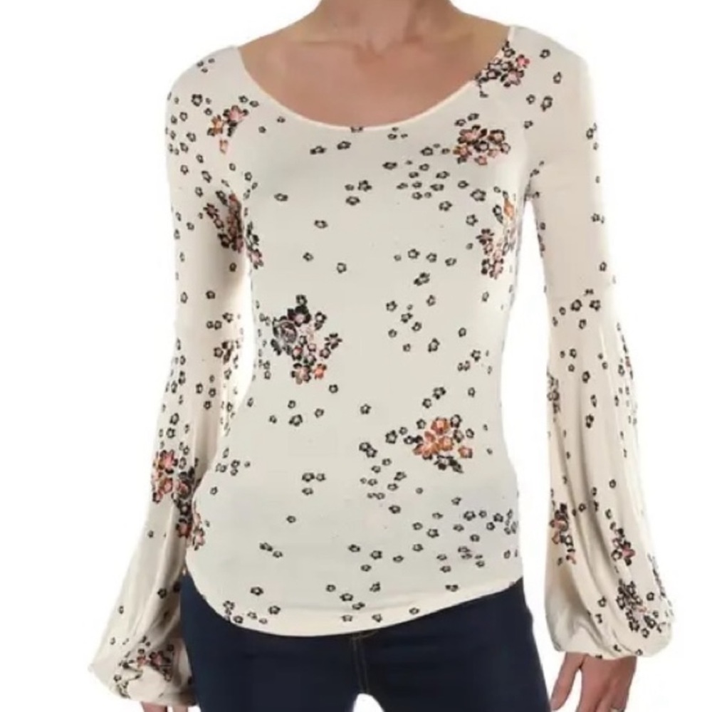 Free People Rayon Off White Floral The Tropics Bishop Sleeves Pull On Top NWT L
